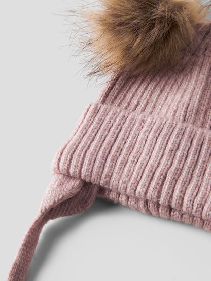 Mössa Mora Stickad Tofsar Rosa