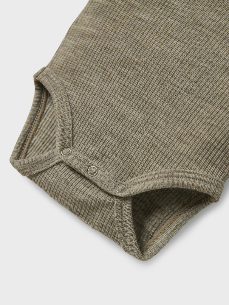 Body Merinoull Wax Ribbad Enfärgad Grön