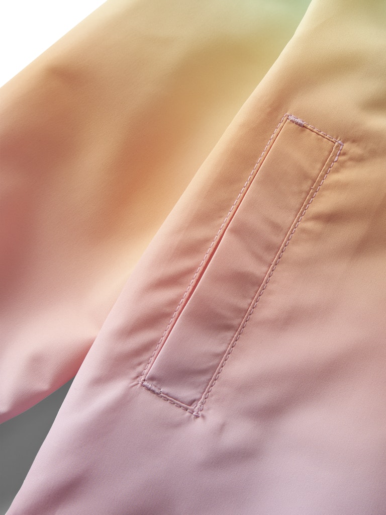 Vindjacka Regnbågsfärgad Maxi Rosa