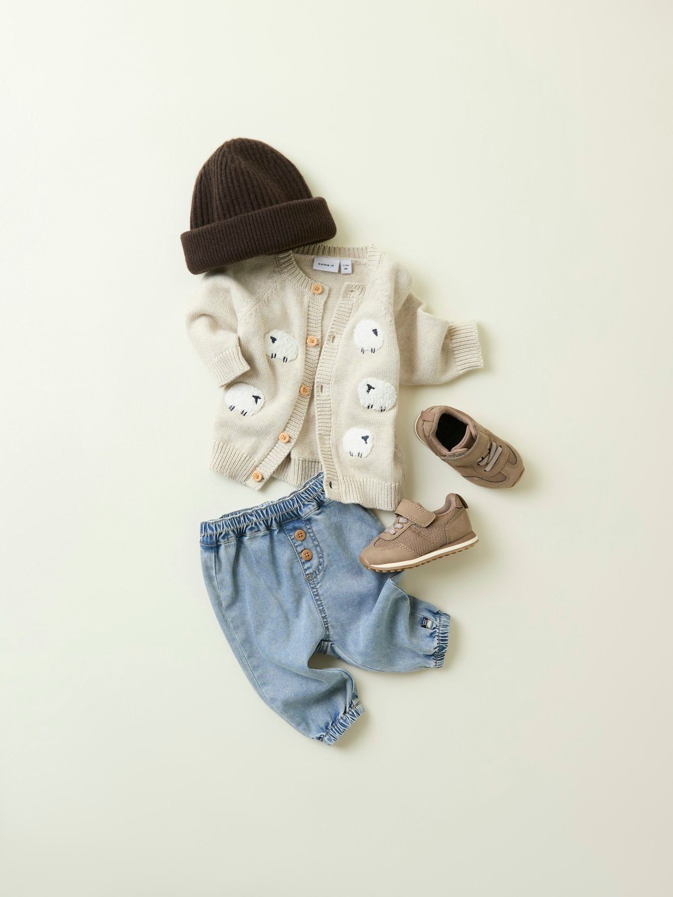 Stickad Kofta Kossor Lional Enfärgad Beige